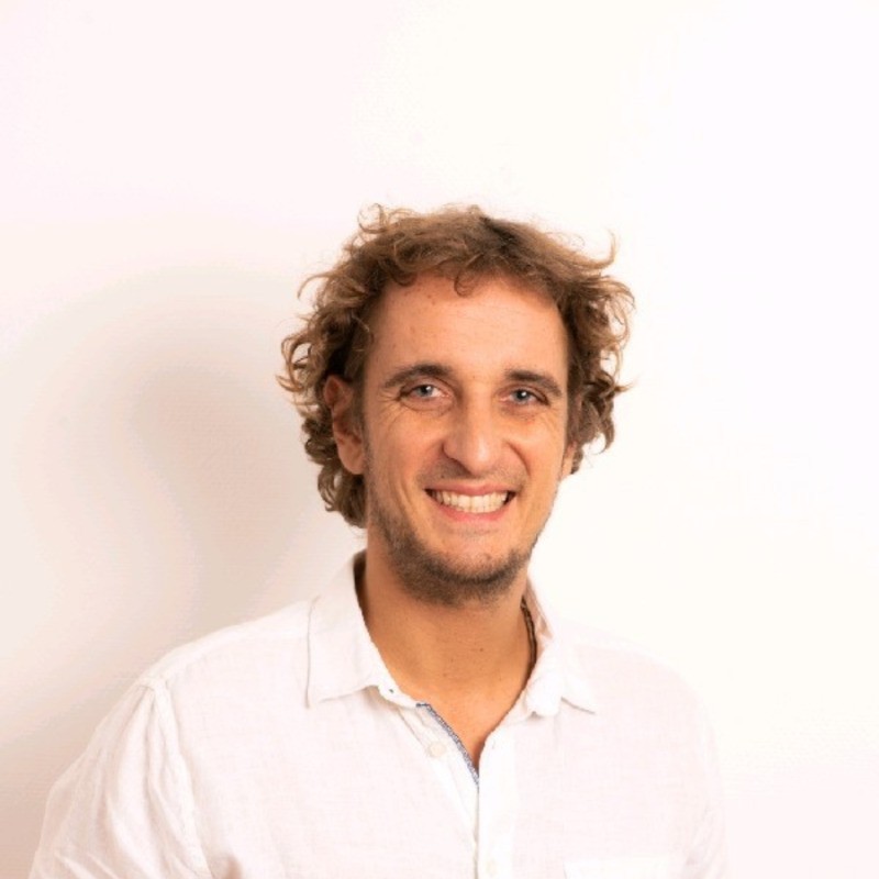 <a href="http://onaessayedeleperdre.com/">Alex Schohn</a>